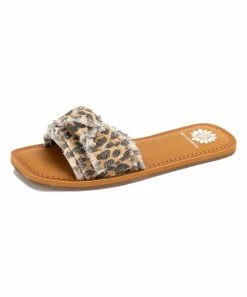 Coupon β¨ Yellow Box π Shoes Brown Daralie Cheetah Bow π©΄ Sandal - π© Women π₯