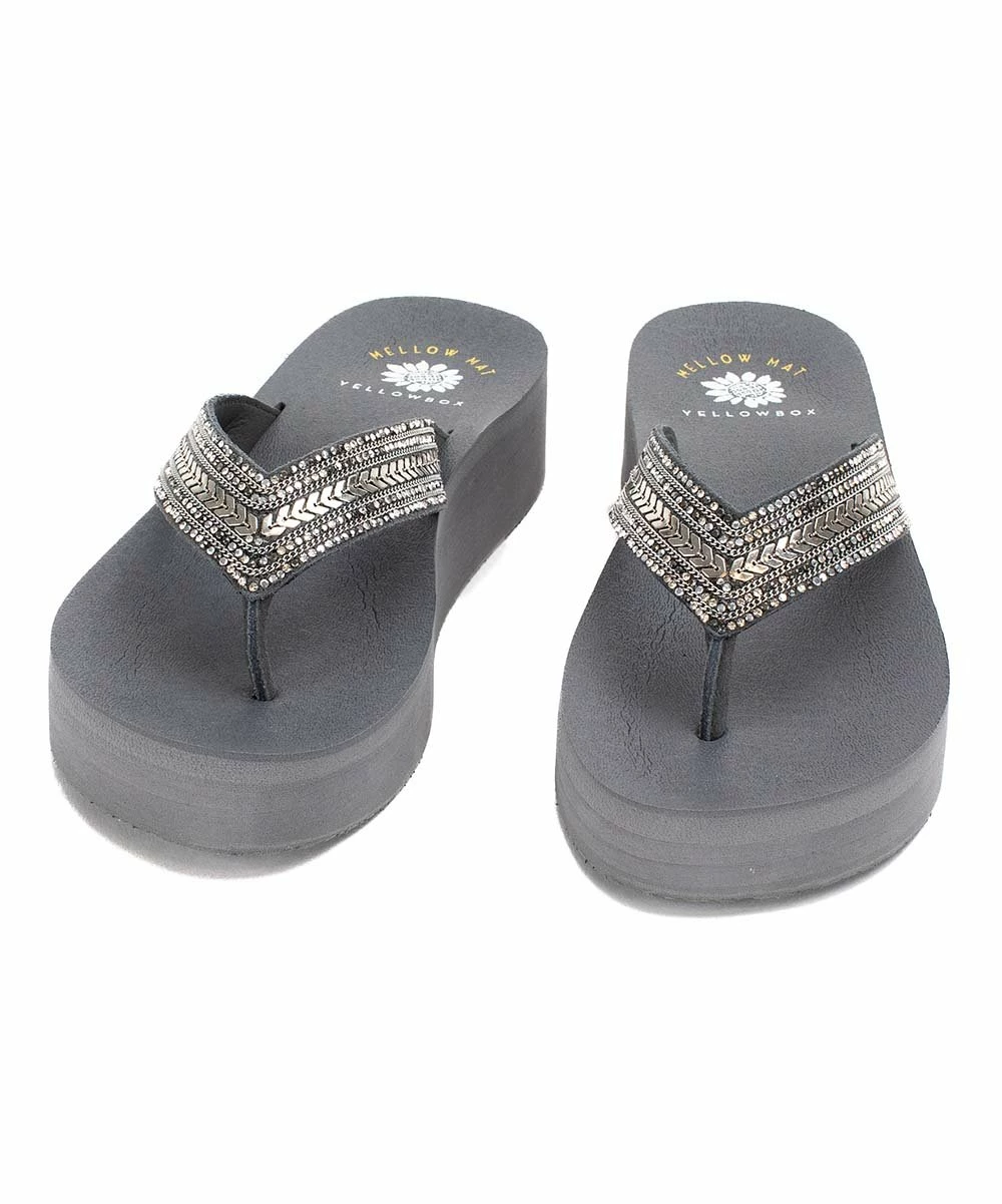 Flash Sale π Yellow Box π Shoes Gray Chevron Blancah Leather π©΄ Sandal - π© Women π€© - Image 4